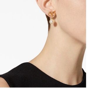 Valentino Garavani VLOGO
Signature Earrings